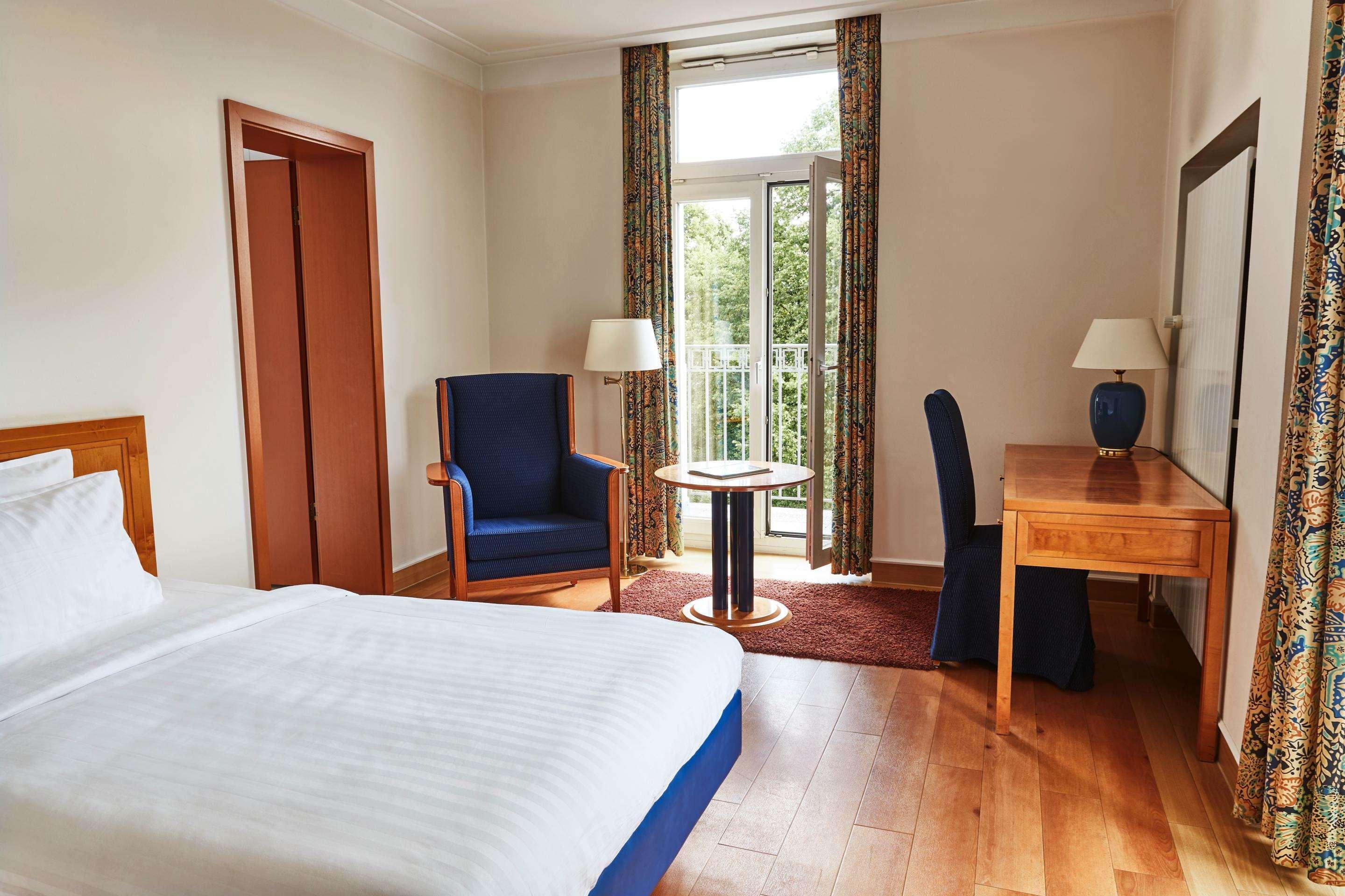 Steigenberger Hotel & Spa Bad Pyrmont Luaran gambar A typical room at the hotel